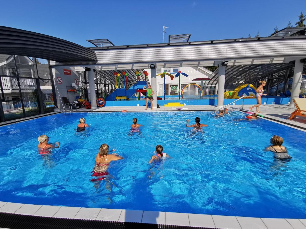 Collins Holiday Ustronie Morskie Exteriör bild